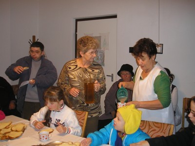 PB280063.JPG - small