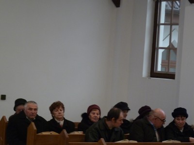 istentiszteleten 2 - small