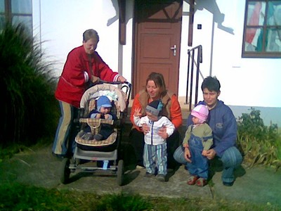 ...azóta már ovis hittanra is járnak a csemeték...