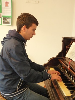 P1910724.JPG - small